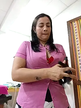 Snapshot of XGabrielaXX chatting on October 2, 2025, 10:06 pm XGabrielaXX online show from October 2, 2025, 10:06 pm