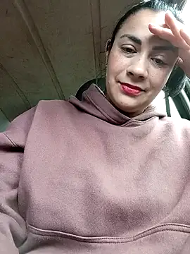 Snapshot of XGabrielaXX chatting on October 3, 2025, 11:29 am XGabrielaXX online show from October 3, 2025, 11:29 am