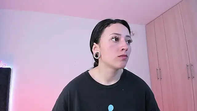 Snapshot of liaqueen610 chatting on January 13, 2025, 11:38 pm liaqueen610 online show from January 13, 2025, 11:38 pm