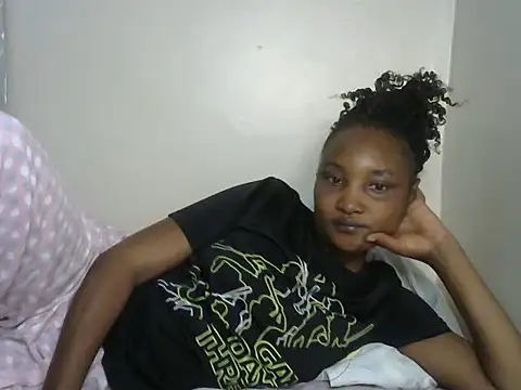 StacyGee24 online show from November 9, 2025, 10:46 am