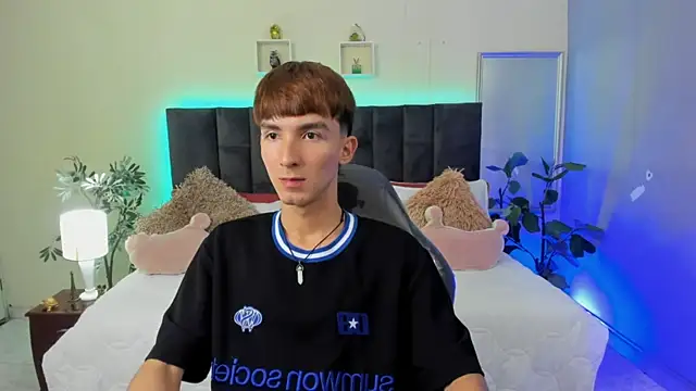 Snapshot of Jake_evans chatting on May 4, 2026, 1:40 pm Jake evans online show from May 4, 2026, 1:40 pm