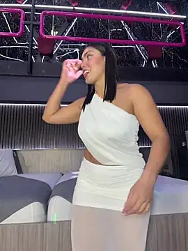 zui lu online show from April 1, 2026, 1:39 am