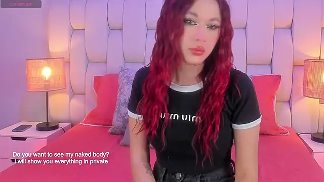 SkinnyFoxy online show from May 17, 2026, 7:21 pm