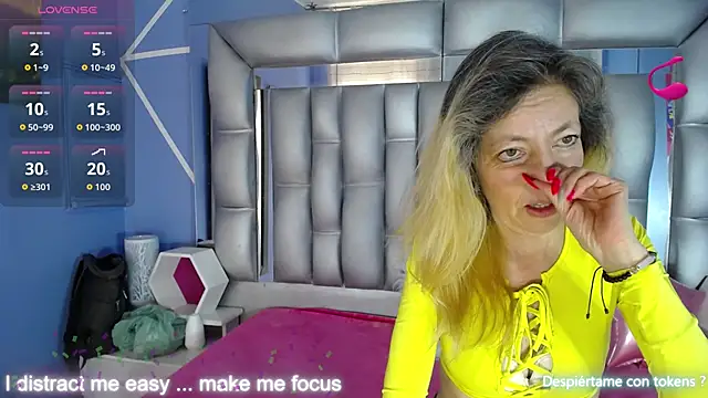 sophia ny online show from October 3, 2025, 1:52 pm