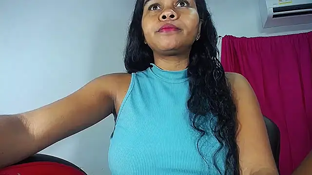 Snapshot of Sashabreck chatting on October 10, 2025, 4:44 am Sashabreck online show from October 10, 2025, 4:44 am