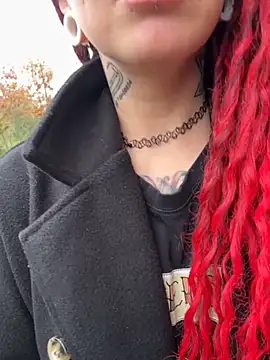 MartthaKatze online show from November 7, 2025, 12:49 pm