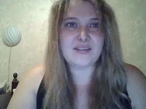 ParisMimi online show from December 3, 2025, 12:25 pm