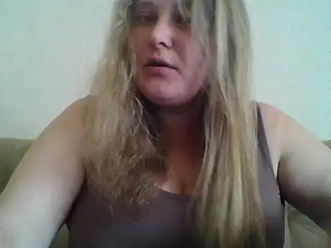 ParisMimi online show from May 11, 2026, 7:36 am