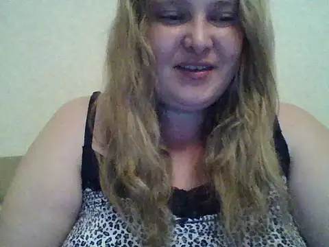 ParisMimi online show from June 8, 2026, 8:31 pm