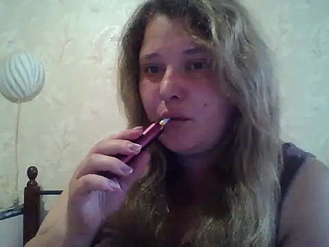 ParisMimi online show from June 10, 2026, 9:08 am