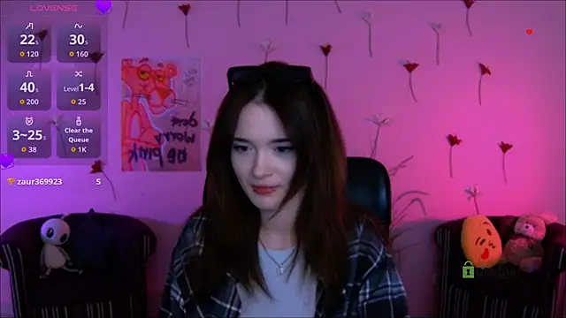 liana kisses online show from April 14, 2026, 8:04 pm