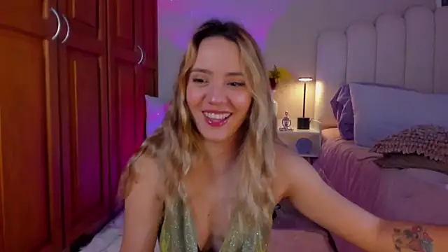 martinaaricci online show from March 14, 2026, 1:49 pm