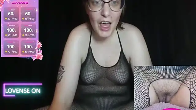 Snapshot of PernillaGirl chatting on October 15, 2025, 6:08 pm PernillaGirl online show from October 15, 2025, 6:08 pm