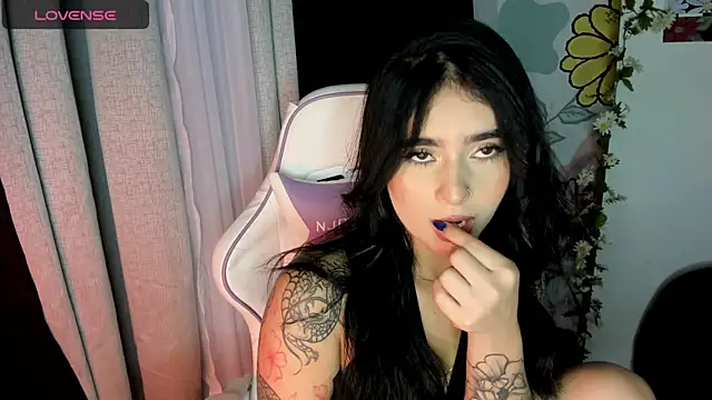 pamela  mar online show from December 19, 2024, 12:34 am