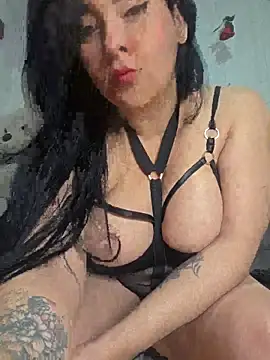 bigboobsrose1 online show from May 12, 2026, 10:23 am