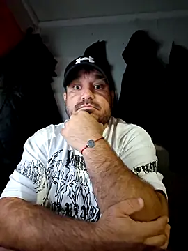 Snapshot of Futacisu chatting on October 31, 2025, 2:56 am Futacisu online show from October 31, 2025, 2:56 am