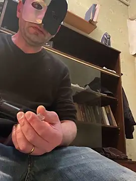 Snapshot of Ariel_Ari chatting on January 9, 2025, 1:18 am Ariel Ari online show from January 9, 2025, 1:18 am