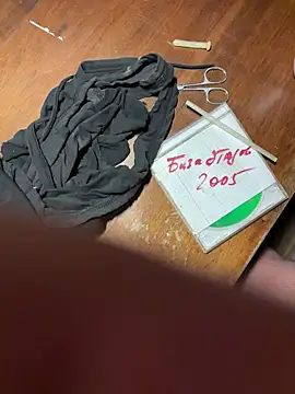 Snapshot of Ariel_Ari chatting on November 6, 2025, 4:46 am Ariel Ari online show from November 6, 2025, 4:46 am