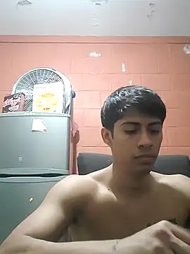 Snapshot of culitotragon24 chatting on January 20, 2025, 6:31 am culitotragon24 online show from January 20, 2025, 6:31 am