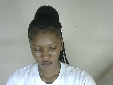 Pretty-emmie online show from October 23, 2025, 6:17 pm