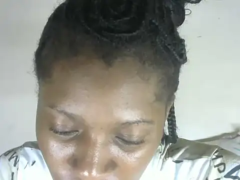 Pretty-emmie online show from November 8, 2025, 5:29 am