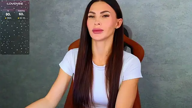 Snapshot of KimDavisBaby chatting on October 16, 2025, 4:02 am KimDavisBaby online show from October 16, 2025, 4:02 am