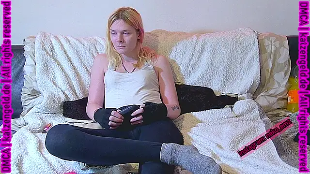 Snapshot of emma_neko chatting on January 16, 2025, 3:24 pm emma neko online show from January 16, 2025, 3:24 pm