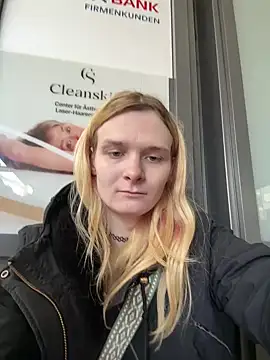 Snapshot of emma_neko chatting on March 17, 2025, 11:00 am emma neko online show from March 17, 2025, 11:00 am