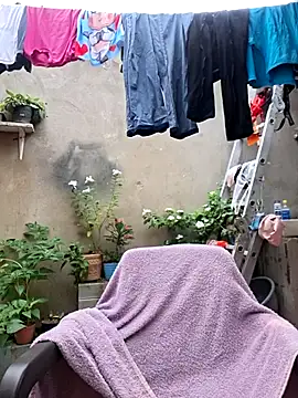 room 24funn online show from April 8, 2026, 3:23 pm