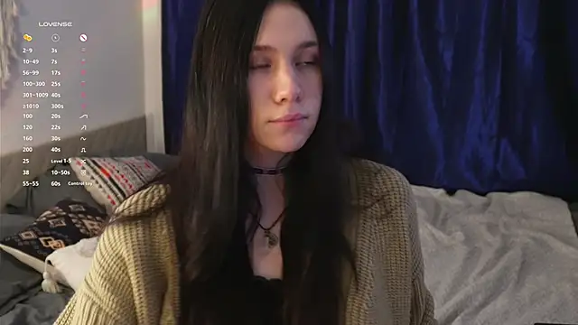 jennetdoll online show from December 5, 2024, 2:11 pm