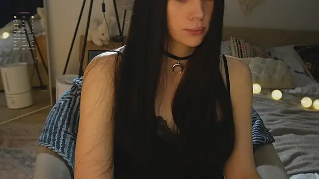 jennetdoll online show from December 13, 2025, 7:53 pm