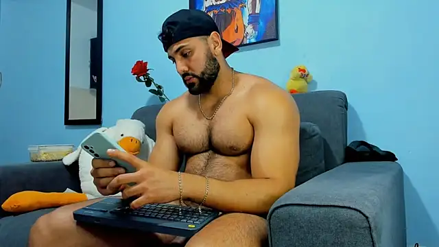 Snapshot of ETHAN_ROX chatting on February 28, 2025, 11:45 pm ETHAN ROX online show from February 28, 2025, 11:45 pm