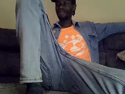 Snapshot of Delicious-D chatting on January 5, 2025, 7:28 pm Delicious-D online show from January 5, 2025, 7:28 pm