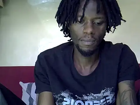 Snapshot of Delicious-D chatting on December 20, 2025, 7:26 am Delicious-D online show from December 20, 2025, 7:26 am