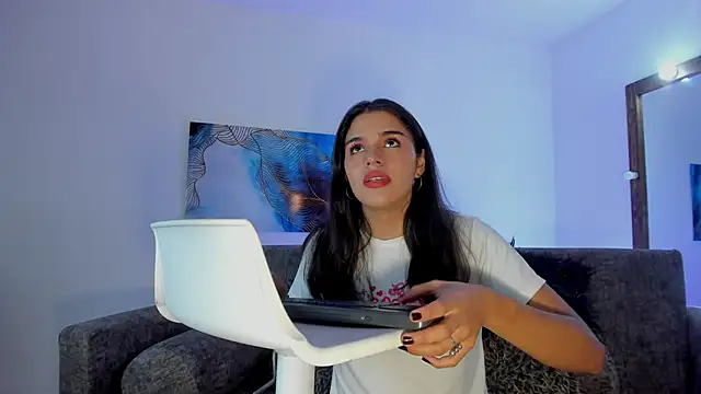 NoahCasstro online show from March 6, 2025, 7:43 pm