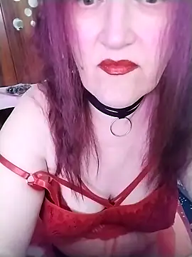 SabrinaXlovess online show from May 18, 2026, 5:19 pm