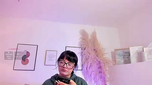 Sweet Namii online show from February 11, 2026, 2:22 pm