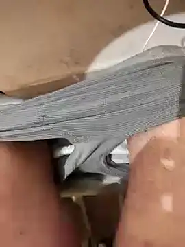 skrigul12 online show from December 10, 2024, 11:30 pm