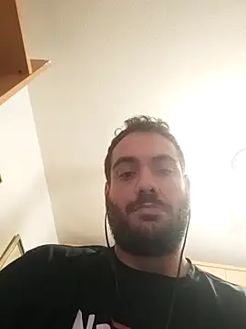 skrigul12 online show from March 20, 2025, 8:19 pm