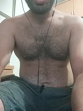 skrigul12 online show from April 22, 2026, 7:37 pm