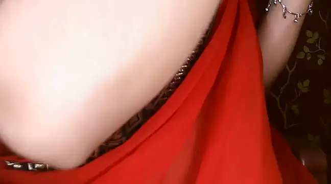 Snapshot of VR_here_4U chatting on February 22, 2025, 5:46 pm VR here 4U online show from February 22, 2025, 5:46 pm