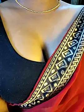 Snapshot of VR_here_4U chatting on February 15, 2026, 10:58 am VR here 4U online show from February 15, 2026, 10:58 am