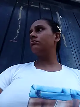 Andreita 95 online show from October 28, 2025, 10:23 pm