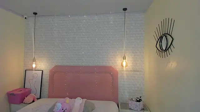 Kittytimberlake online show from March 18, 2026, 1:03 pm