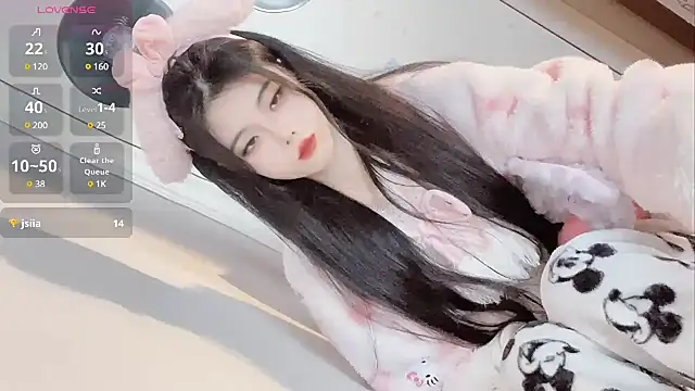 Snapshot of Qedgjwyz1 chatting on January 13, 2025, 6:49 am Qedgjwyz1 online show from January 13, 2025, 6:49 am