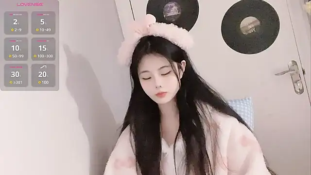 Snapshot of Qedgjwyz1 chatting on February 1, 2025, 1:51 pm Qedgjwyz1 online show from February 1, 2025, 1:51 pm