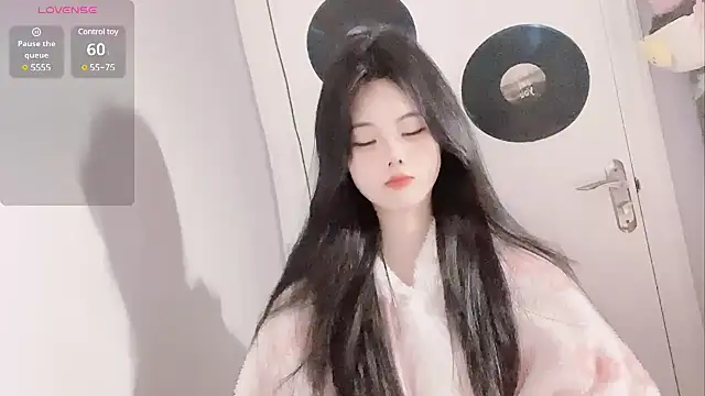 Snapshot of Qedgjwyz1 chatting on February 10, 2025, 4:19 am Qedgjwyz1 online show from February 10, 2025, 4:19 am