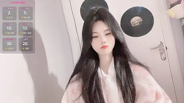 Snapshot of Qedgjwyz1 chatting on February 10, 2025, 7:26 am Qedgjwyz1 online show from February 10, 2025, 7:26 am