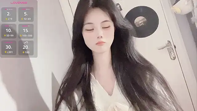 Snapshot of Qedgjwyz1 chatting on February 21, 2025, 2:06 am Qedgjwyz1 online show from February 21, 2025, 2:06 am