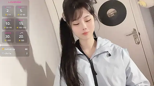 Snapshot of Qedgjwyz1 chatting on February 25, 2025, 12:34 pm Qedgjwyz1 online show from February 25, 2025, 12:34 pm